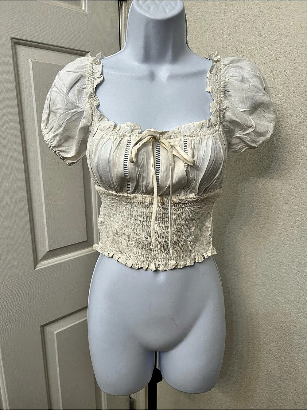 O. VIANCA Puff Sleeve Striped Crop Top in Cream Size Small NWT